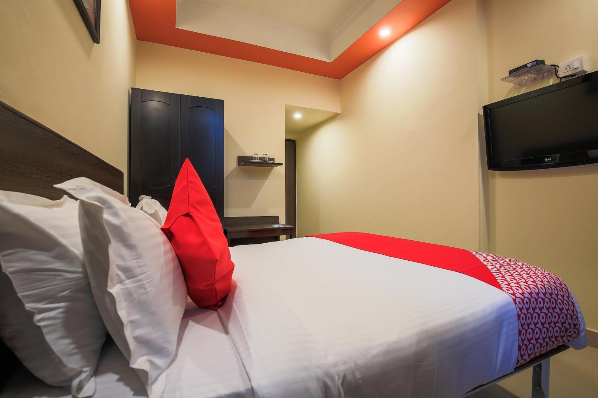 Hotel Flagship Near Redikuppam Main Road Near Juhu 3*
